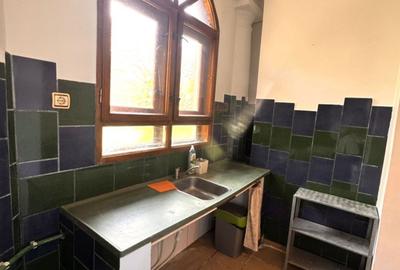 Apartament spațios la curte comună – zonă centrală, Oradea - 12