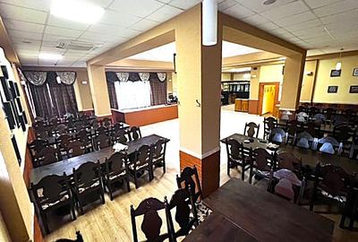 VANZARE CLADIRE CU RESTAURANT UTILAT COMPLET PLUS SPATIU COMERCIAL - 5