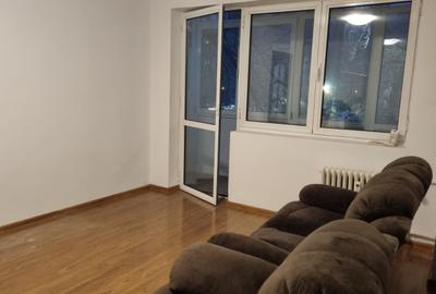 Unirii, Bd Dimitrie Cantemir stradal , 2 minute metrou - 1