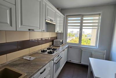 Apartament cu 2 camere decomandat în Titan