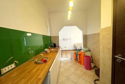 Apartament 2 camere 53mp,  tavan inalt, et1 zona Sora - Central - 13