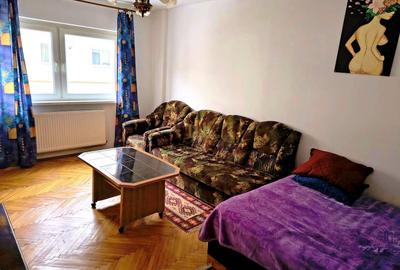 APARTAMENT DE ÎNCHIRIAT ÎN SIBIU,  3 CAMERE, ETAJ 3,  ZONA TEREZIAN - 1