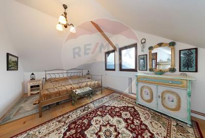 Ansamblu rezidențial cu casă principală și anexe, teren 1.487 mp - 11