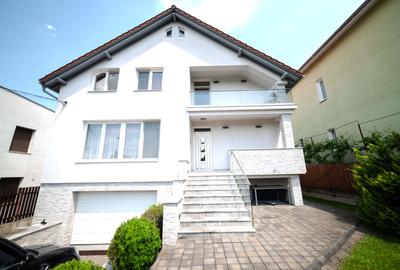 Vilă in Andrei Mureșanu,  6 camere, teren 600 mp - 20