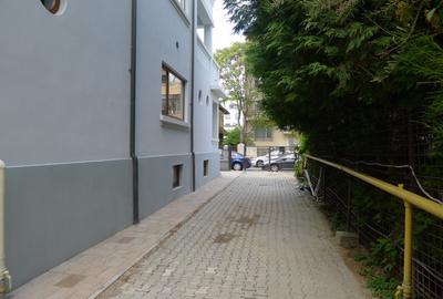 Inchiriere vila renovata D+P+1 Cotroceni metrou Eroilor ideala firma - 28