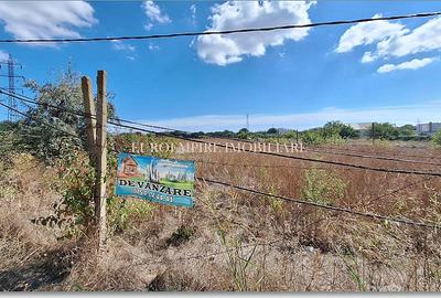 Teren intravilan de 530 mp, în Lazu