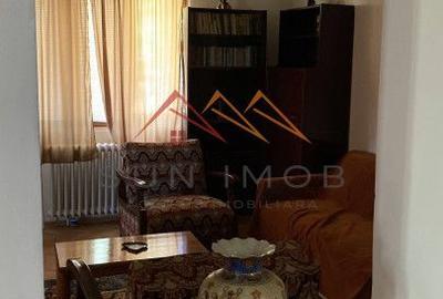 Vila de vanzare, teren 3100 mp, 7 camere, 6 grupuri sanitare, 3 CT, an 1997 - 49