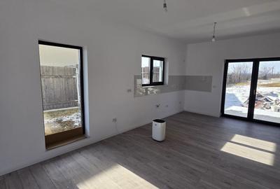 Vila cu 3 dormitoare, living, dresing si 2 bai - 10