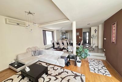 Casă individuală cu 5 camere în Soarelui