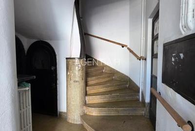 2 camere Caderea Bastiliei etaj 1/6 imobil U3 - 2