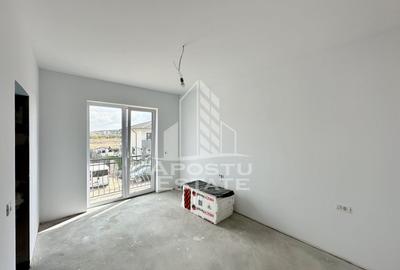 Jumatate de duplex de vanzare cu 5 camere despartit prin garaj - 15