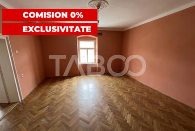 Apartament 3 camere 78 mp utili acces auto in curte Strada Dealului - 2