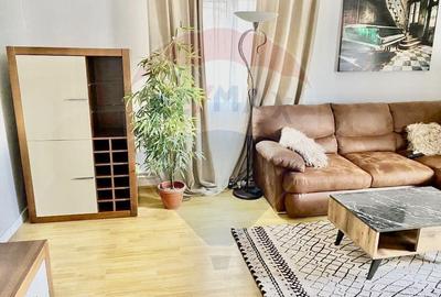 Apartament 2 camere, Universitate, metrou 20 m, mobilier MDF - 25