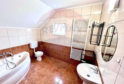 Casă / Vilă cu 7 camere de închiriat în zona Oncea - 6