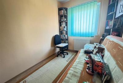 Apartament decomandat 3 camere cu 2 balcoane zona Valea Aurie - 21