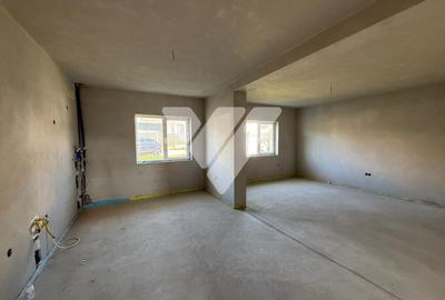 Casă individuală cu 6 camere în Central