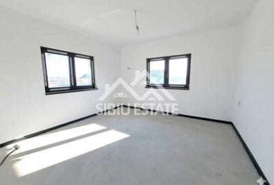 Casa noua 5 camere, curte mare - 4