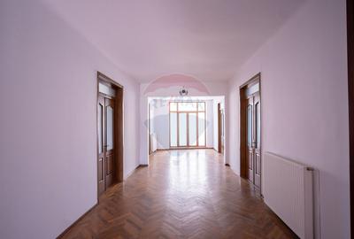 Vila de vanzare in zona peninsulara Constanta - 23