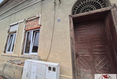 Casa de vanzare in Aiud 3300 mp teren - 3