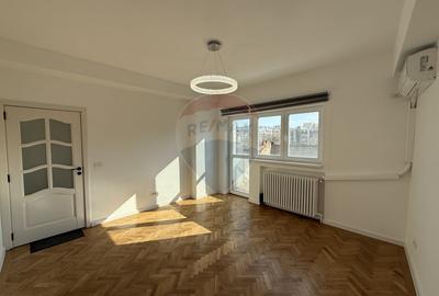 Apartament 4 camere de închiriat – Bd. Unirii / Str. Vulturilor 25 - 20