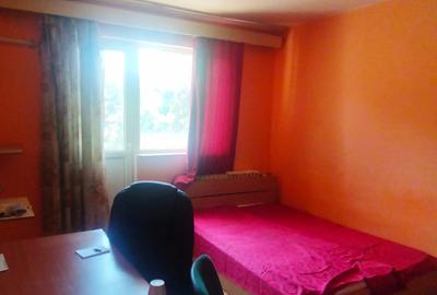 Vânzare apartament 2 camere – Drumul Taberei, Str. Brașov Piața Moghioroș - 13