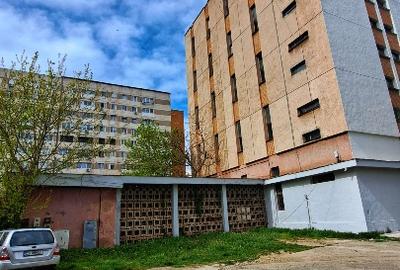 De închiriat clădire comercială și curte interioara - 8