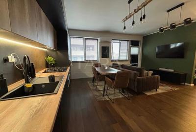 Apartament cu 3 camere semidecomandat, mobilat în Florești