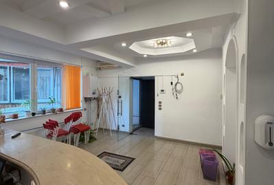 Piata Romana / cladire comerciala 2004 / duplex etaj 1+2/5 / 6 camere + receptie - 1