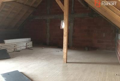 Casa tip triplex, cu 2 camere, de vanzare in Sanandrei. - 14