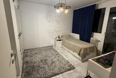 3 Camere + Boxa Et.4/4 Bloc Reabilitat Drumul Taberei - Metrou Brancusi - 1