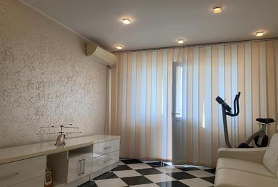 Proprietar apartament 3 camere, loc parcare - 14