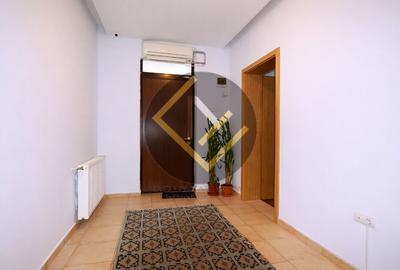 Casa Alba Iulia Decebal singur curte doua intrari Birouri/SEDIU/locuinta - 3