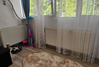 Apartament 2 camere decomandat 56mp - ETAJ 1 - Belvedere Nicolina - bloc 1986 - 4