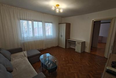 Inchiriez apartament 3 camere, et. 2, centrala proprie,2 bai- Complex Studentesc - 2