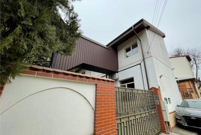 Gradinita / Scoala Privata - 1