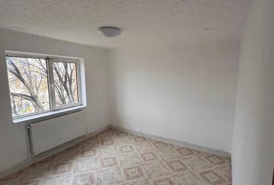 Apartament cu 2 camere ~ zona Micro 14 ~ Conf. 1 decomandat ~ cu imbunatatiri - 2