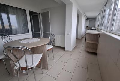 Faleza Nord - zoom beach -ap 2 cam , et 2, suprafata generoasa (mobilat complet) - 1