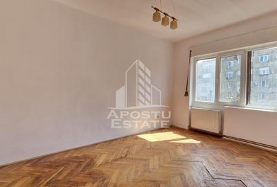Apartament cu 2 camere decomandat în Circumvalațiunii