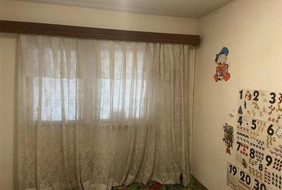 Apartament 2 camere , strada Bucegi - Policlinica nr 2 , 56 mp , balcon si logie - 5