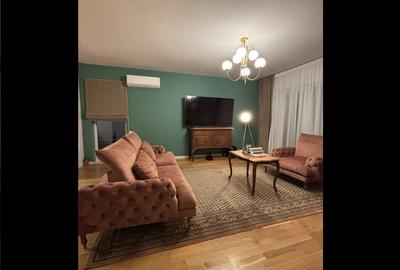 Casă cu 5 camere în Pipera