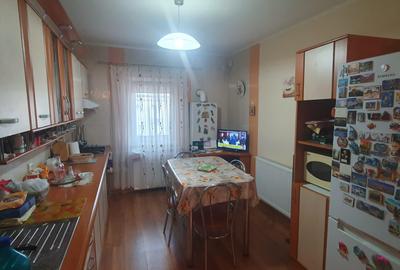 Comision 0 - Apartament 3 camere in Pipirig str. Antoniu Secvens - 4
