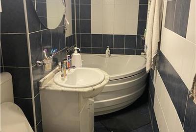 Apartament 4 camere , zona centrala - Inspectoratul Scolar ,suprafata 109 mp , e - 10