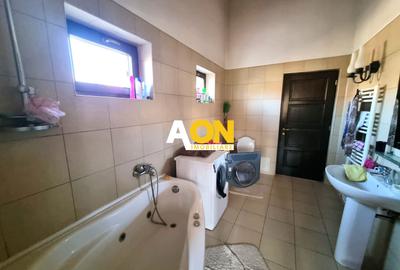 Casa de vanzare 5 camere, 980 teren, zona Piata Cetate - 18