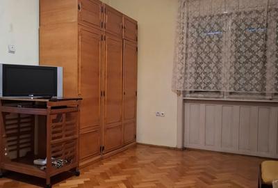 Casa in Orastie - zona cu vad comercial - 9