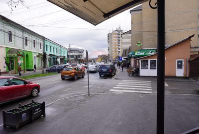 Spațiu comercial, de 43 mp, în Est