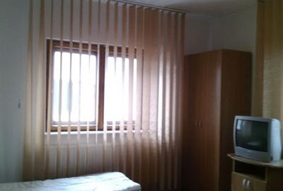 Casa 6 camere - cazare 12 persoane, Nord - 7