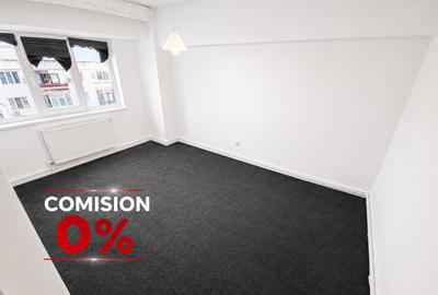 Ultracentral Tomis Mall 3 camere decomandat etaj 3/7 - 9