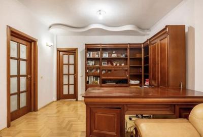 Casă individuală / Spațiu comercial / Clinică | 450 mp, curte proprie | Baicului - 10