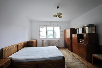 Apartament cu 4 camere decomandat în Brașovul Vechi