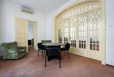 Vila 16 Camere de vanzare Unirii Primaria Sector 3 - 18